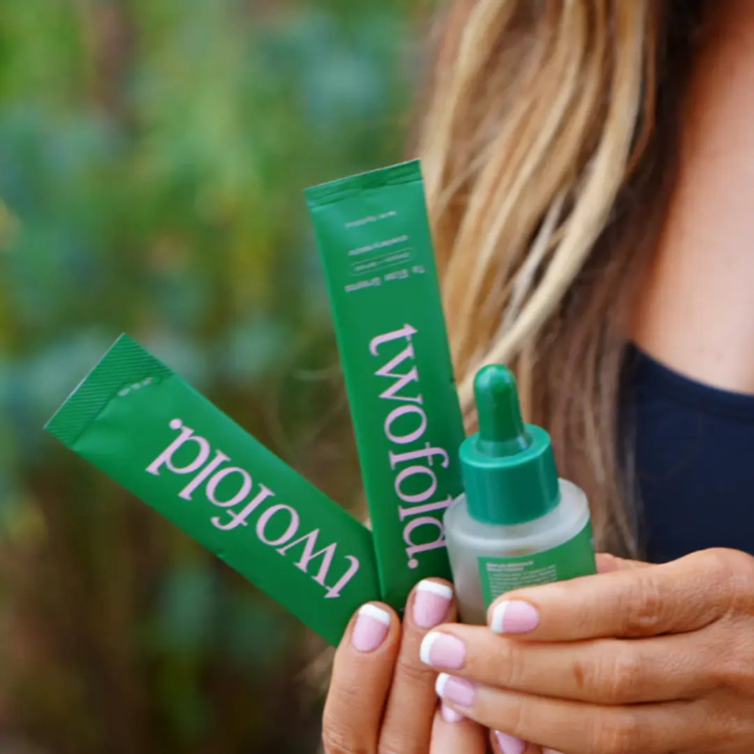 To Glow Greens TWOFOLD